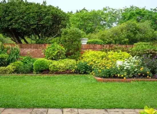 landscaping services Weaubleau